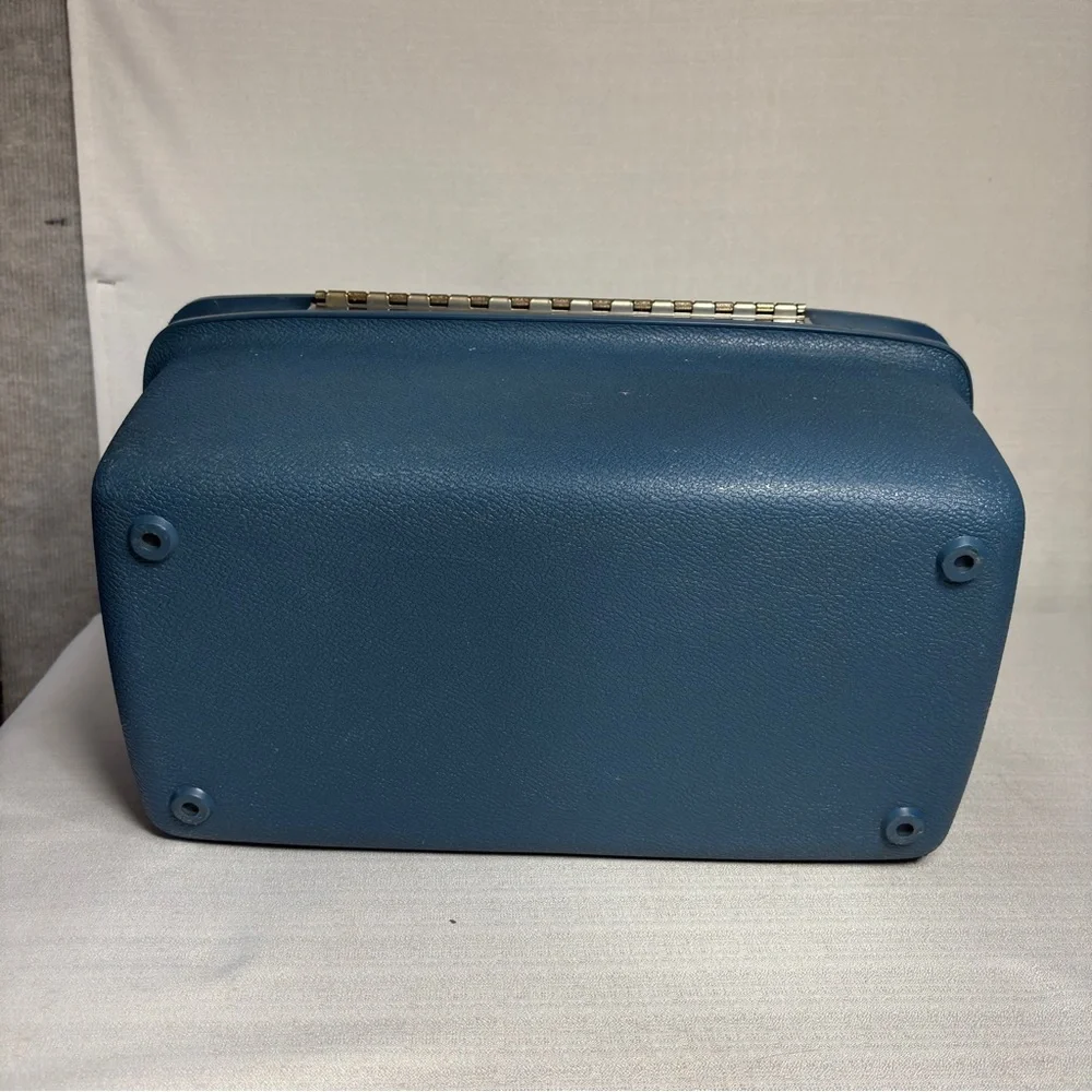 VTG BLUE Samsonite Silhouette Vanity Train Luggage Cosmetic Hard Case & tray EUC